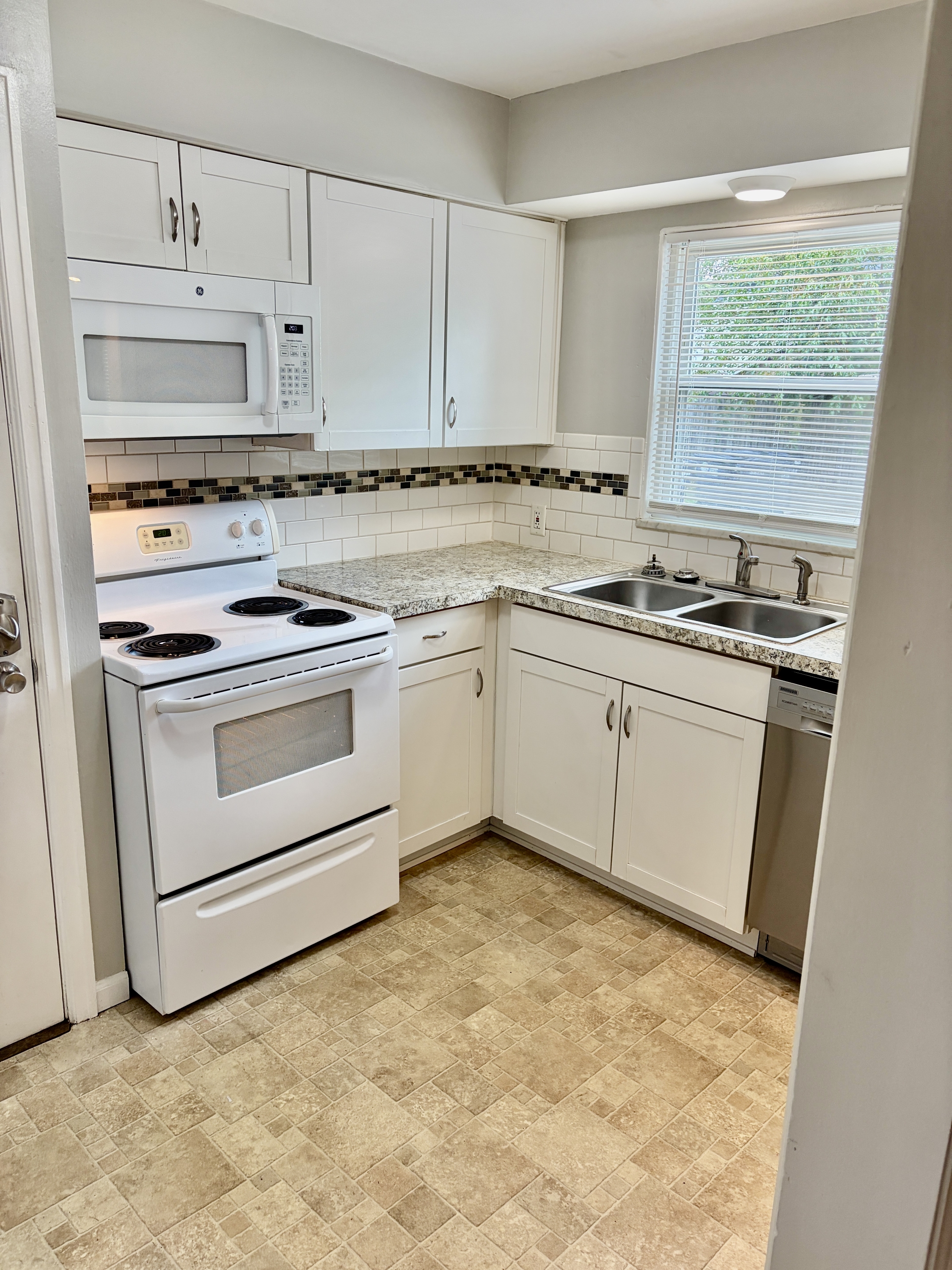3620 Douglas Road, Apt 1