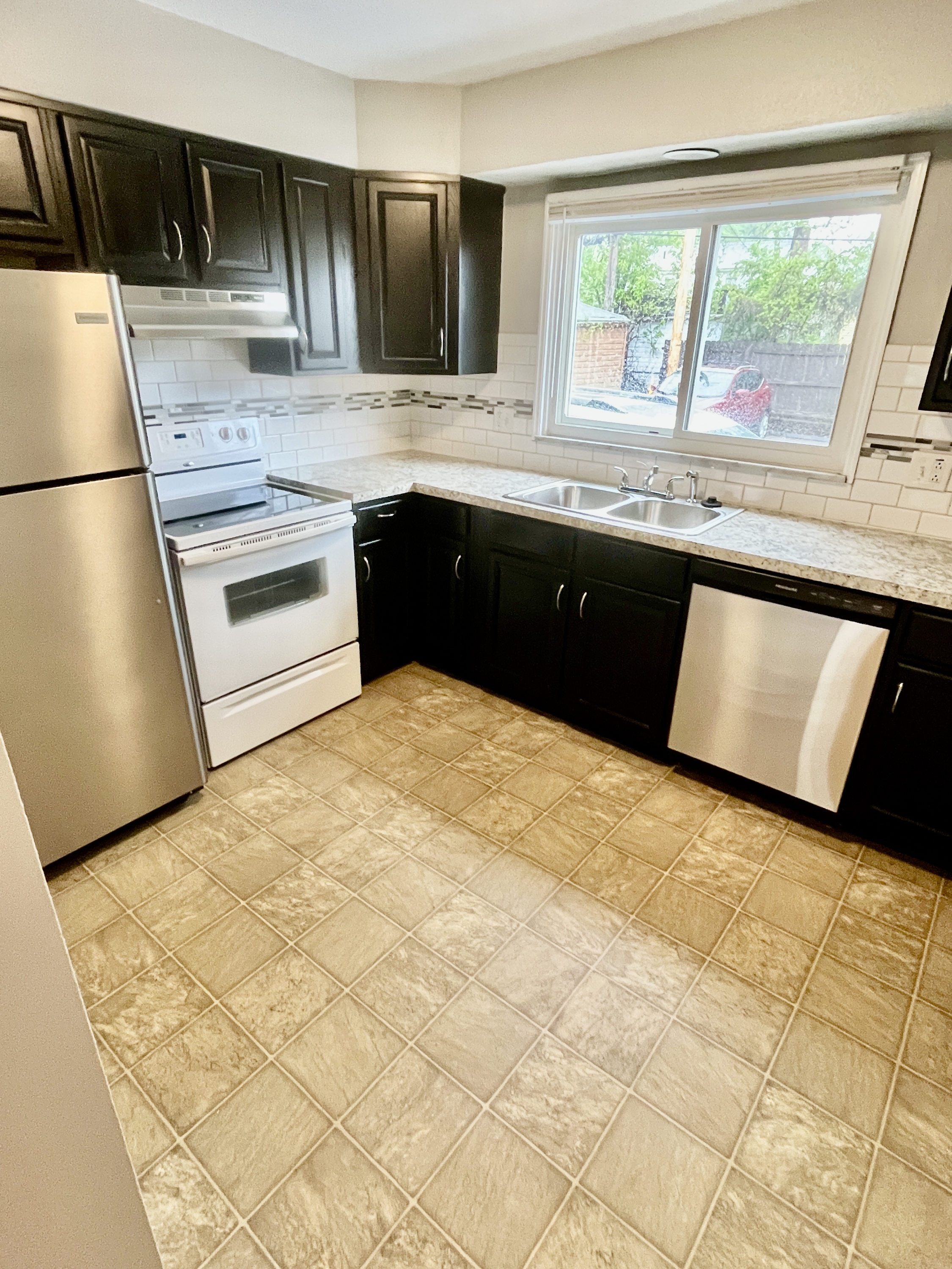 3636 Douglas Road, Apt 2